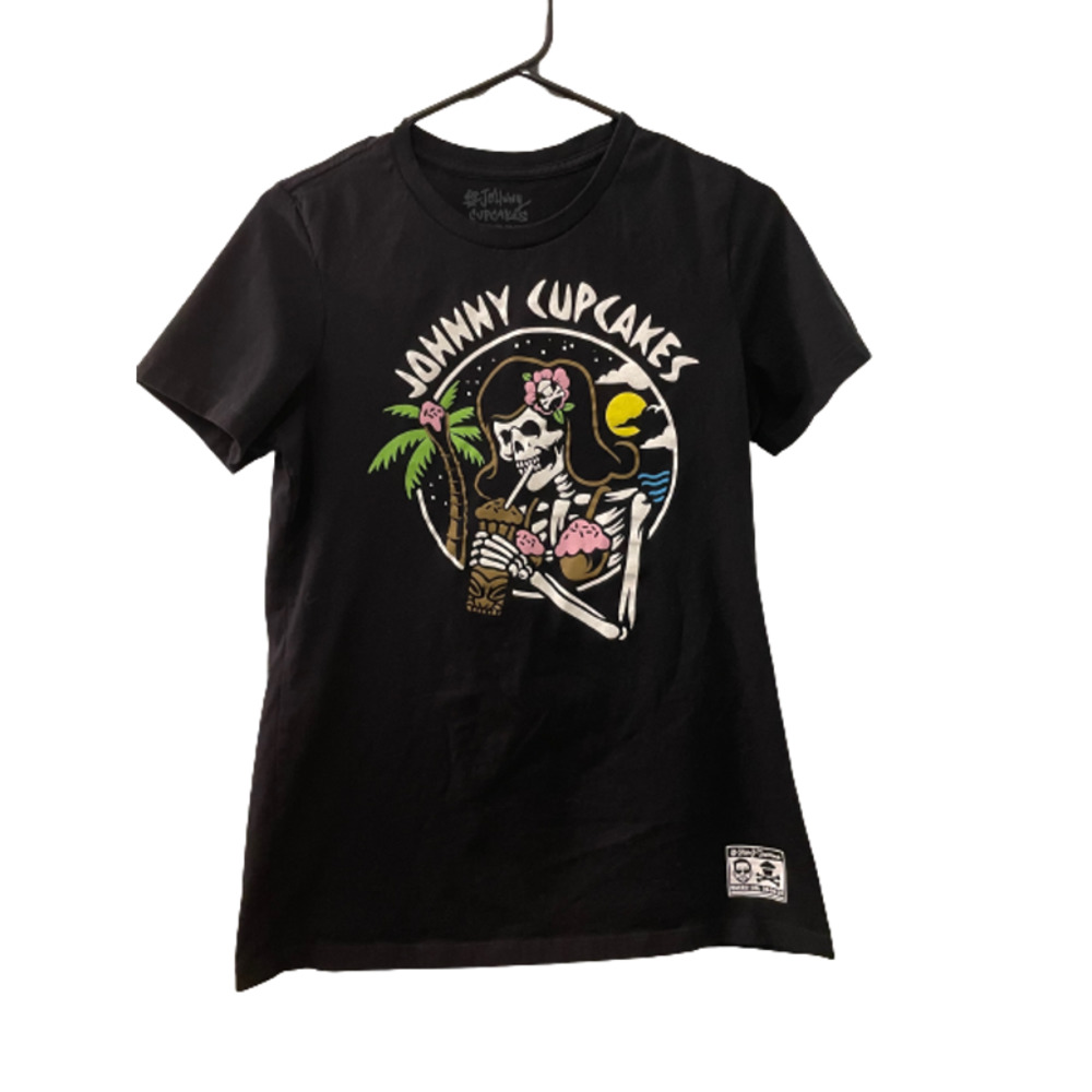 Johnny Cupcakes Women's 2XL (Slim) Tee